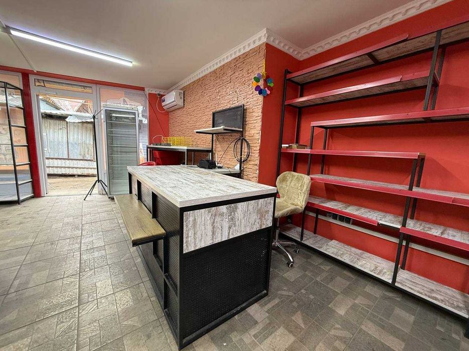 Продаж комерційного приміщення в центрі Надвірної! БАЗАР