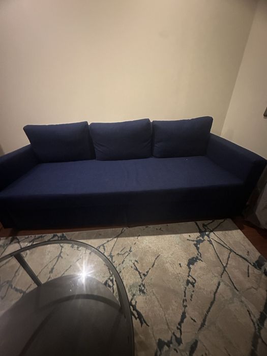Sofá semi novo para vender logo Motivo Mudança