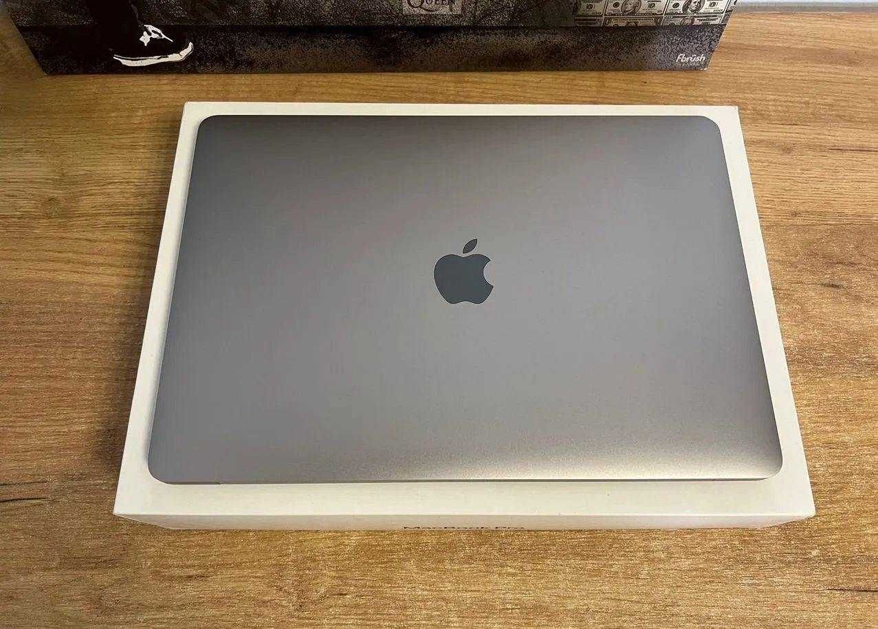 MacBook Pro 13 2020 M1 16 gb / 512 gb
