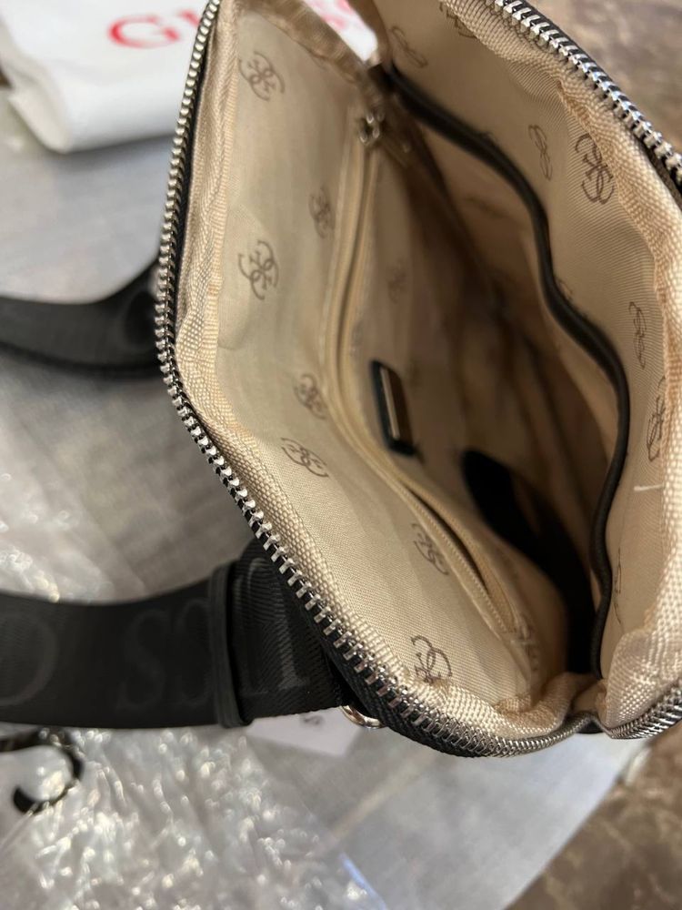 Чоловіча сумка Guess барсетка колір чорний фурнітура срібло