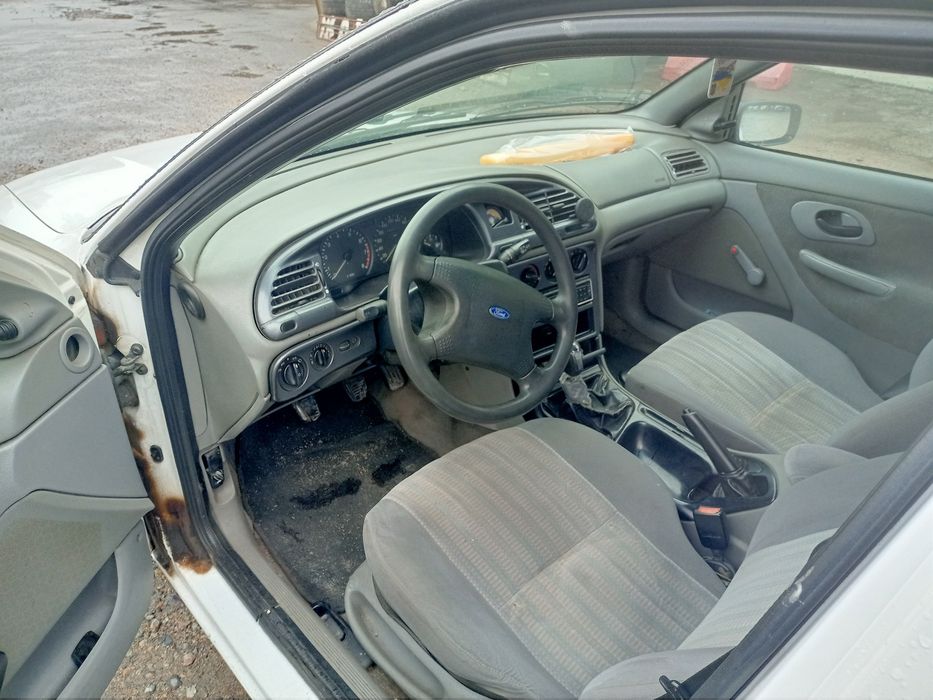 Продам Форд мондео.