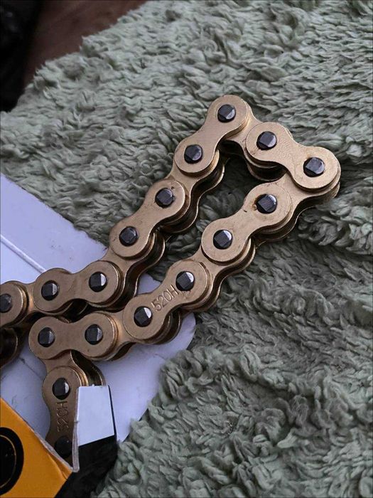 Цепь на мотоцикл назва  DIDVF 520HD 120L