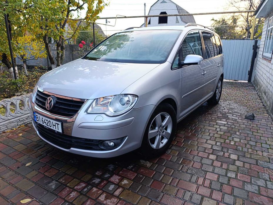 Volkswagen Touran (Туран) 1.4 TSI, 2009р.