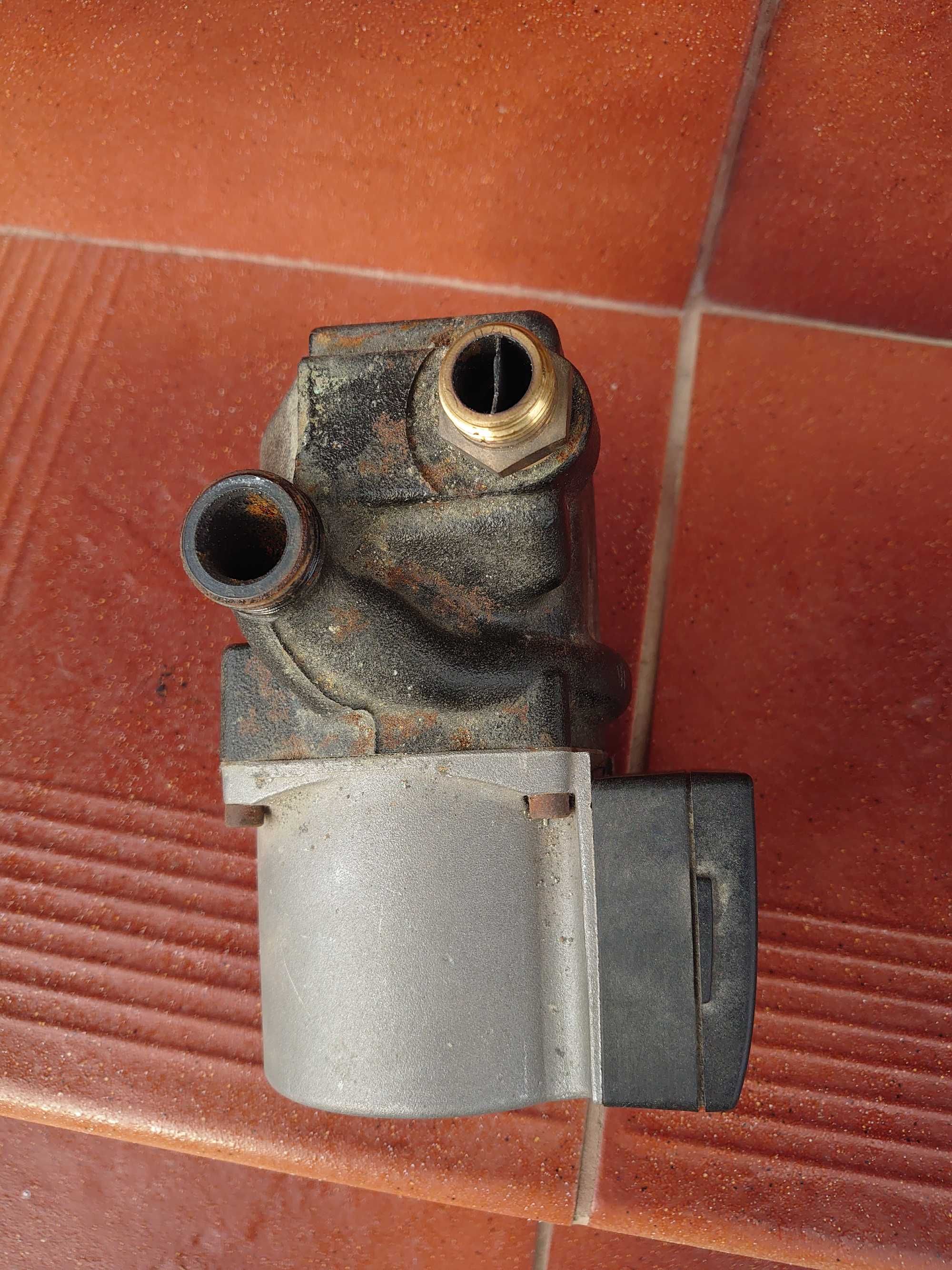 Циркуляційний насос GRUNDFOS на котел Vaillant T4