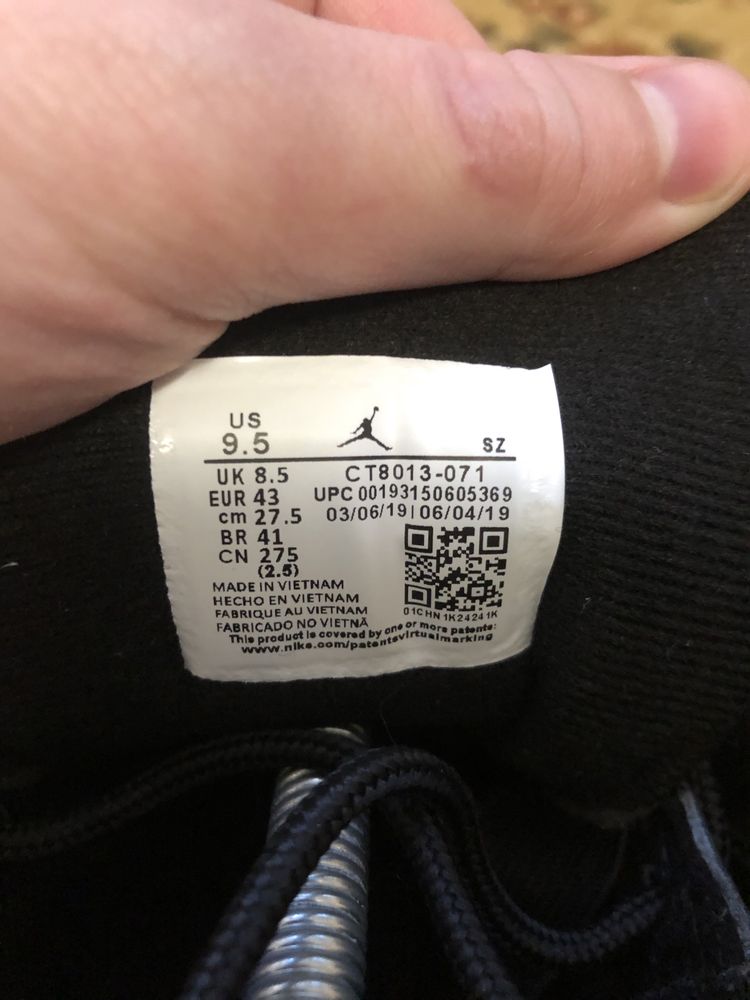 Кросівки Jordan 12 Black Taxi
