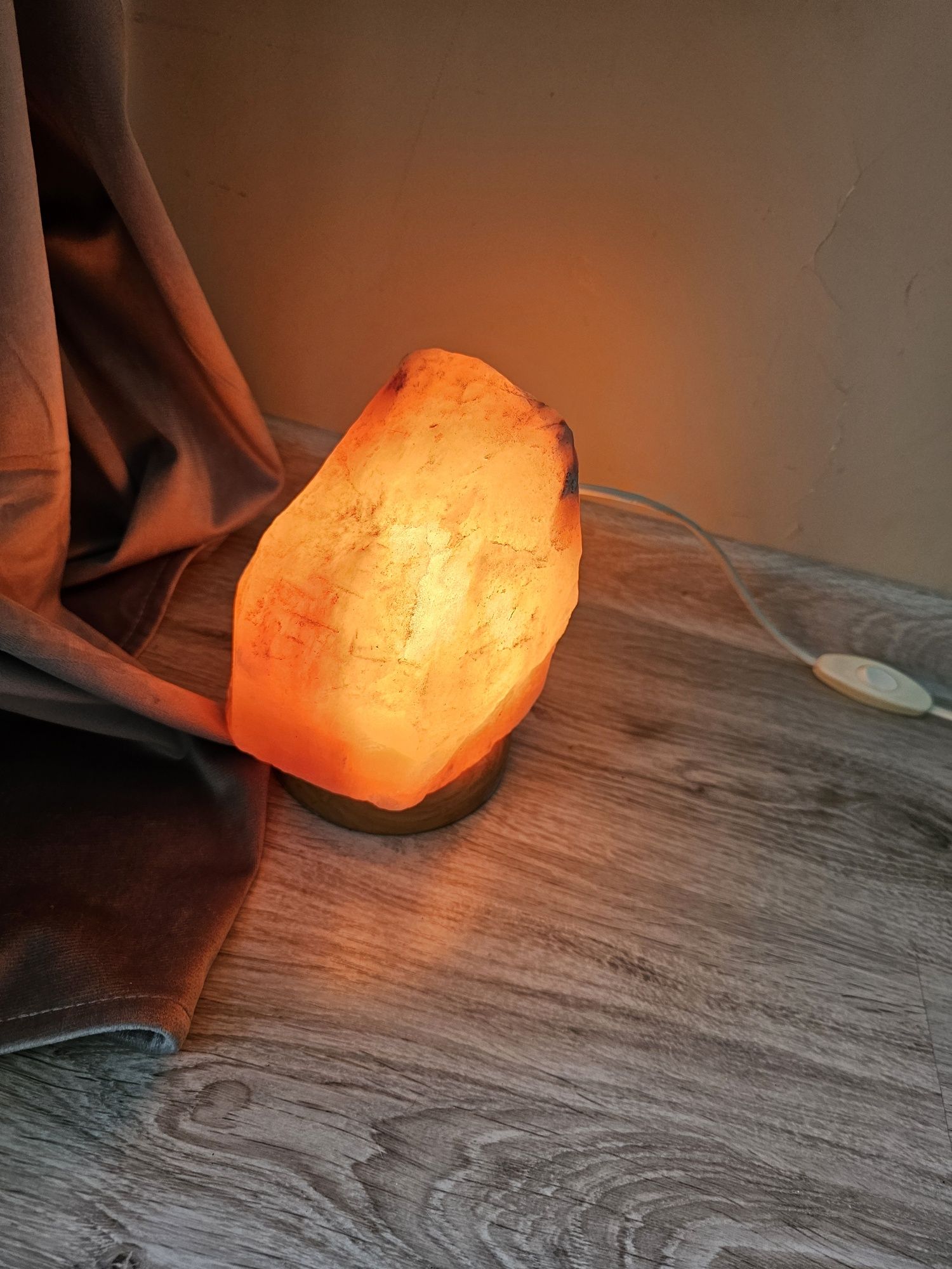 Lampa solna w pełni sprawna