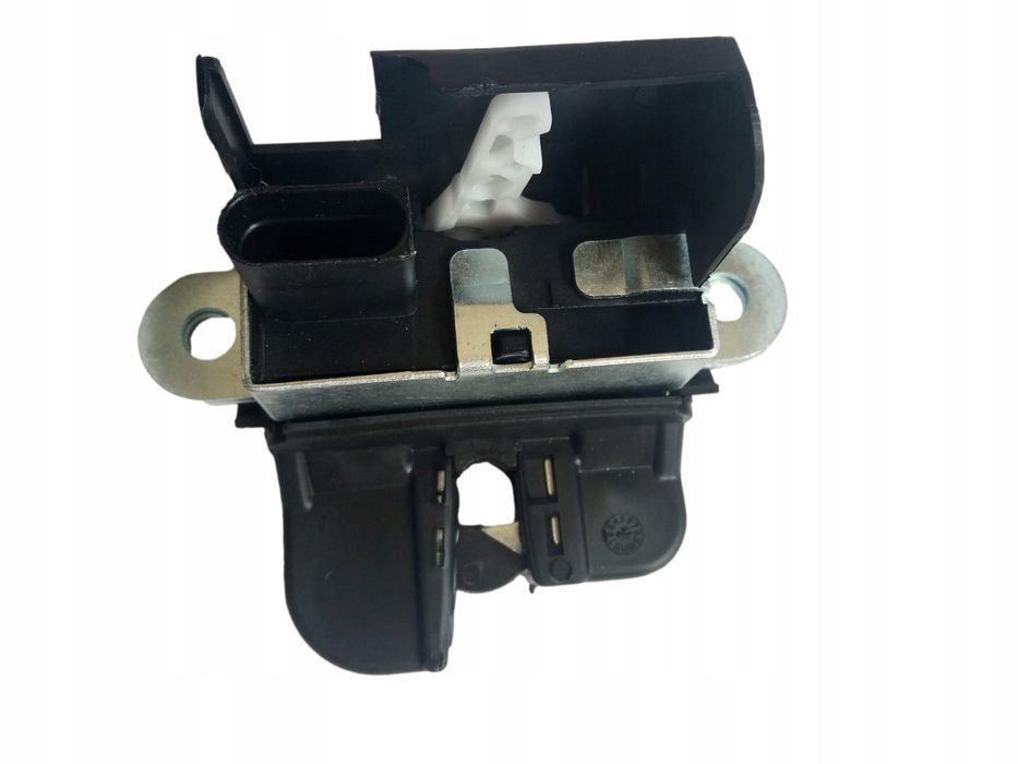 zamek klapy bagażnika passat b5-fl b6 b7 golf v