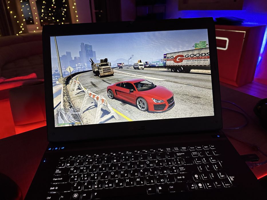 Игровой ноутбук Asus Rog + игровые девайсы!