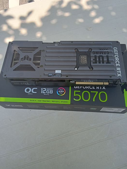 RTX 5070 12GB OC asus TUF gaming