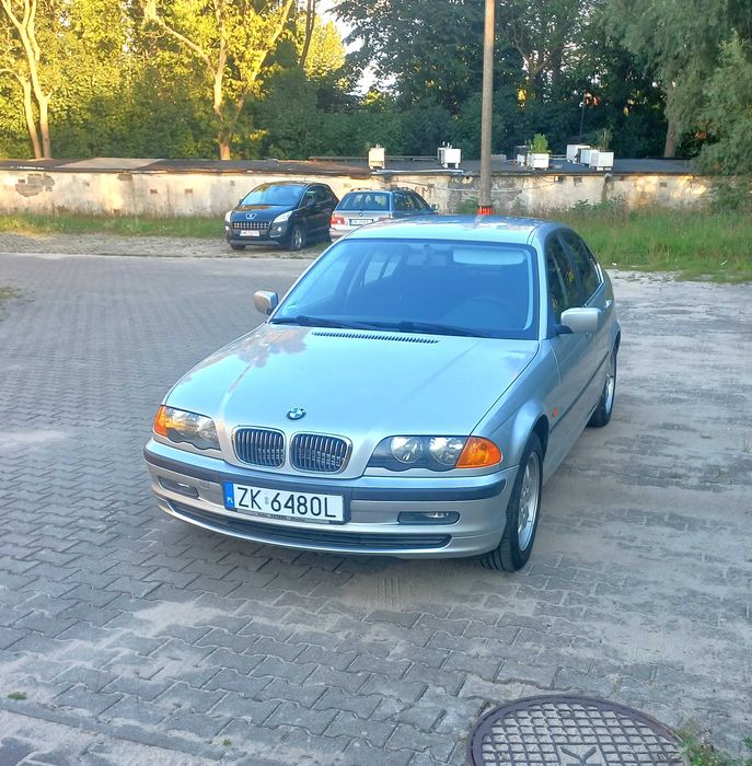 BMW E46 320i 2.0 150KM DOINWESTOWANA JEDEN I WŁAŚCICIEL zadbany klasyk