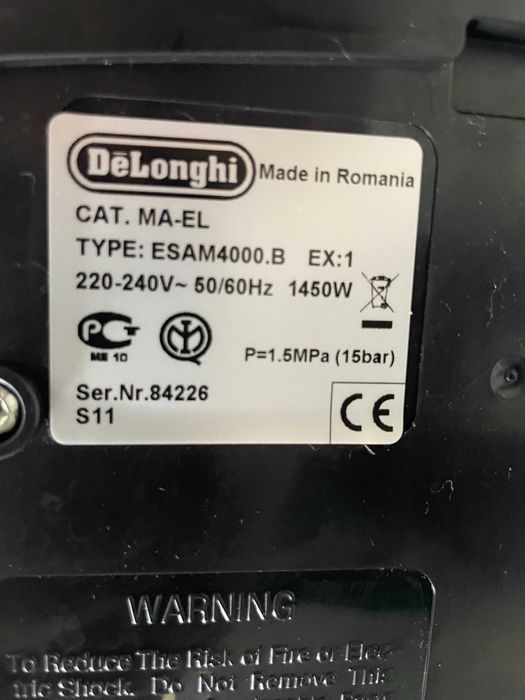 Ekspres do kawy DeLonghi Magnifica ESAM4000.B expres