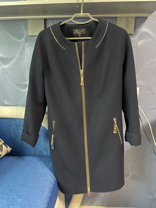 Пальто М- L розміру в хорошому стані