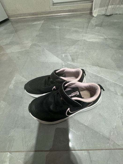 Продам дитячі кросівки nike