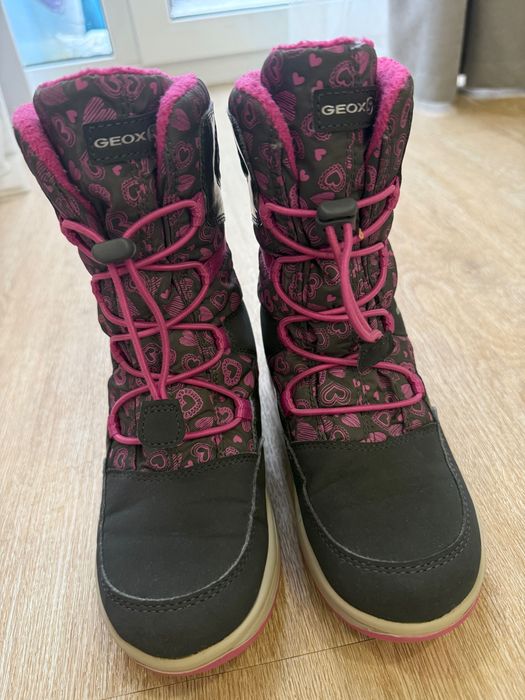 Зимові чоботи  на дівчинку Geox 31 розмір