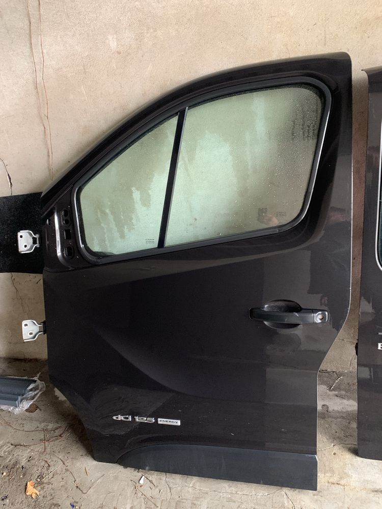 Klapa tylna tyl kamera Renault Trafic 3,Opel Vivaro,Fiat Talento 2014-