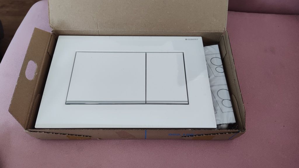 GEBERIT SIGMA 30 Przycisk spłukujący biało srebrny