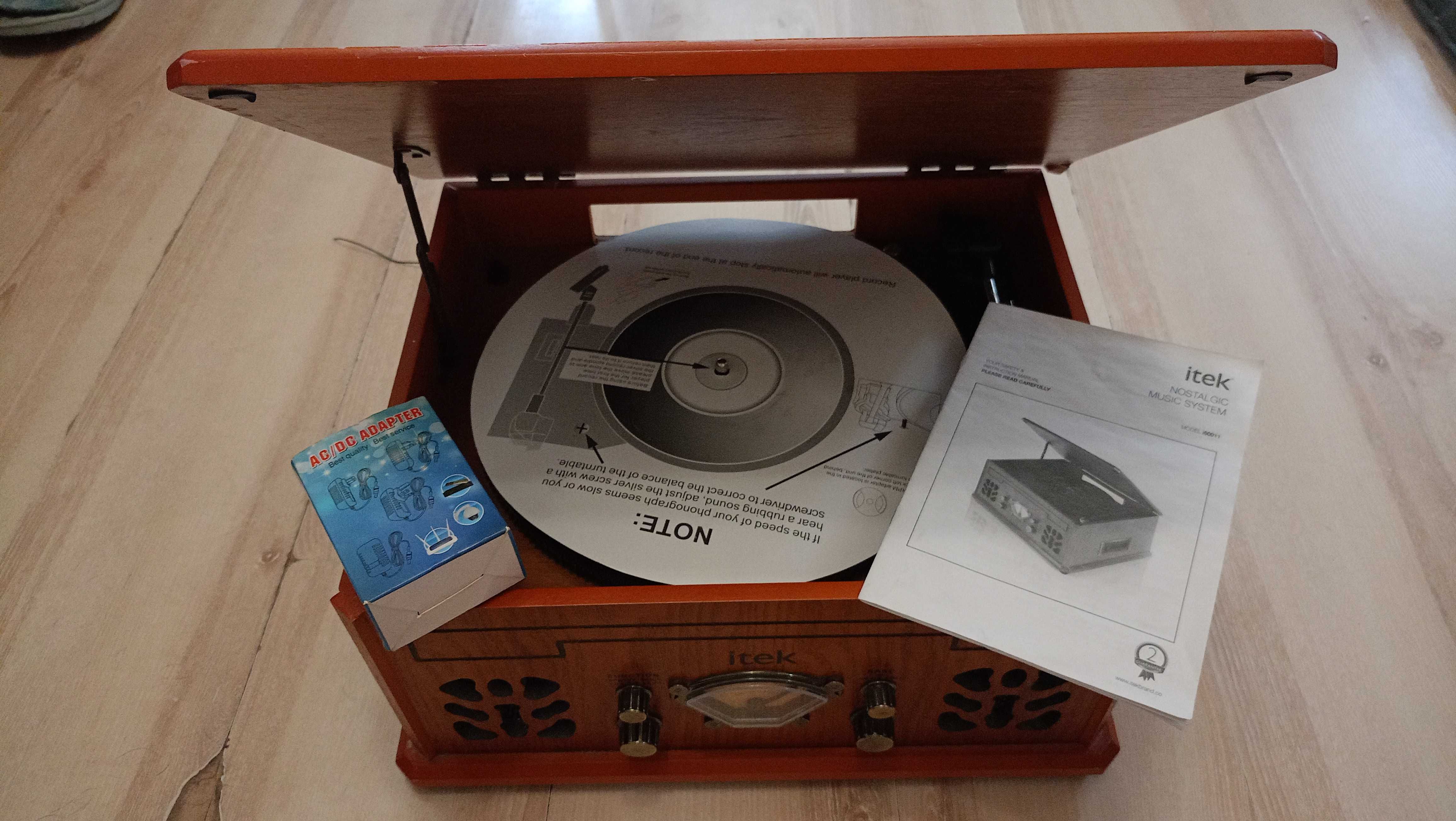 Вініл програвач itek vinyl player i60011 4 в 1