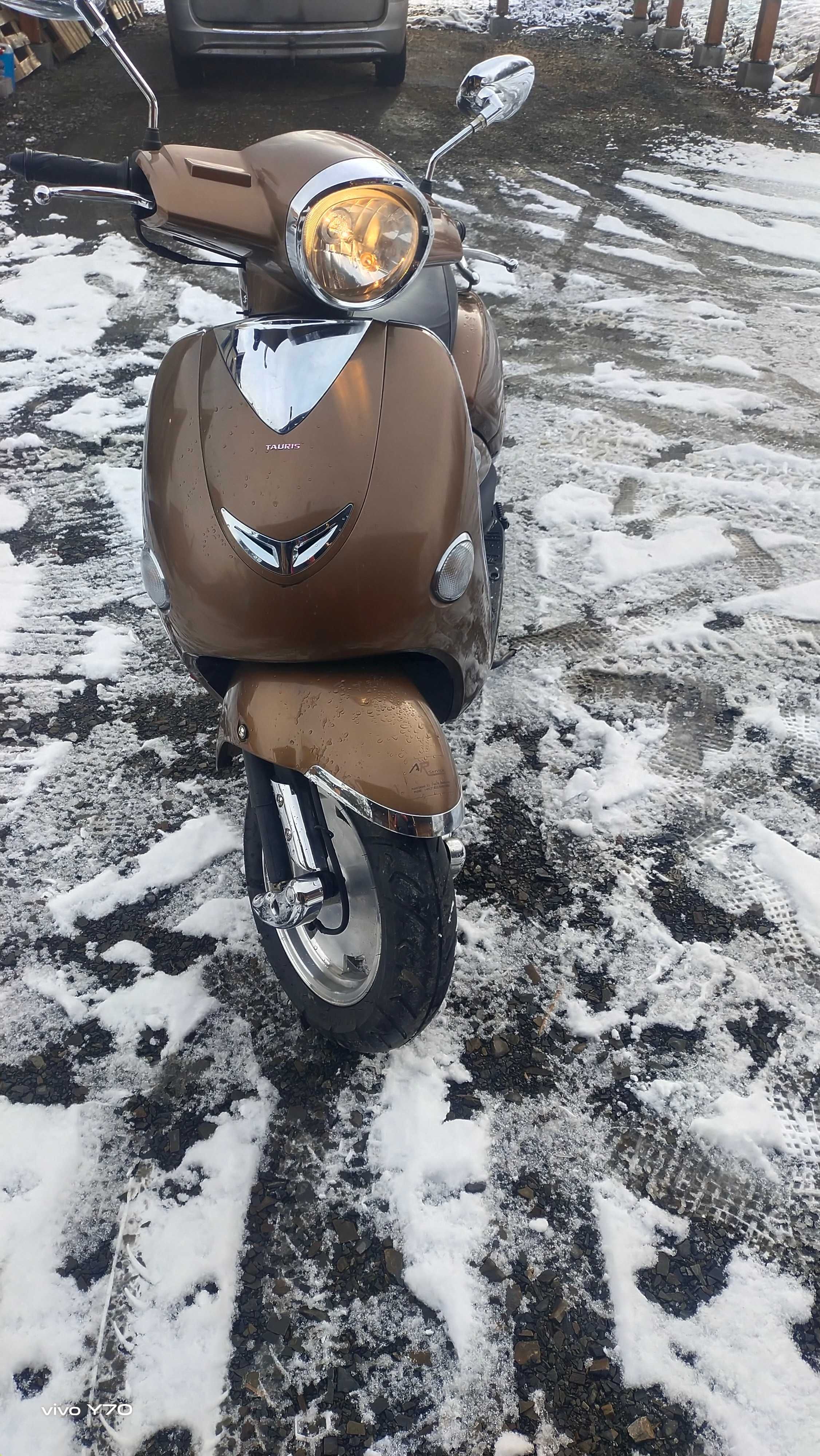 Capri 125 coś w stylu Vespa Lambretta