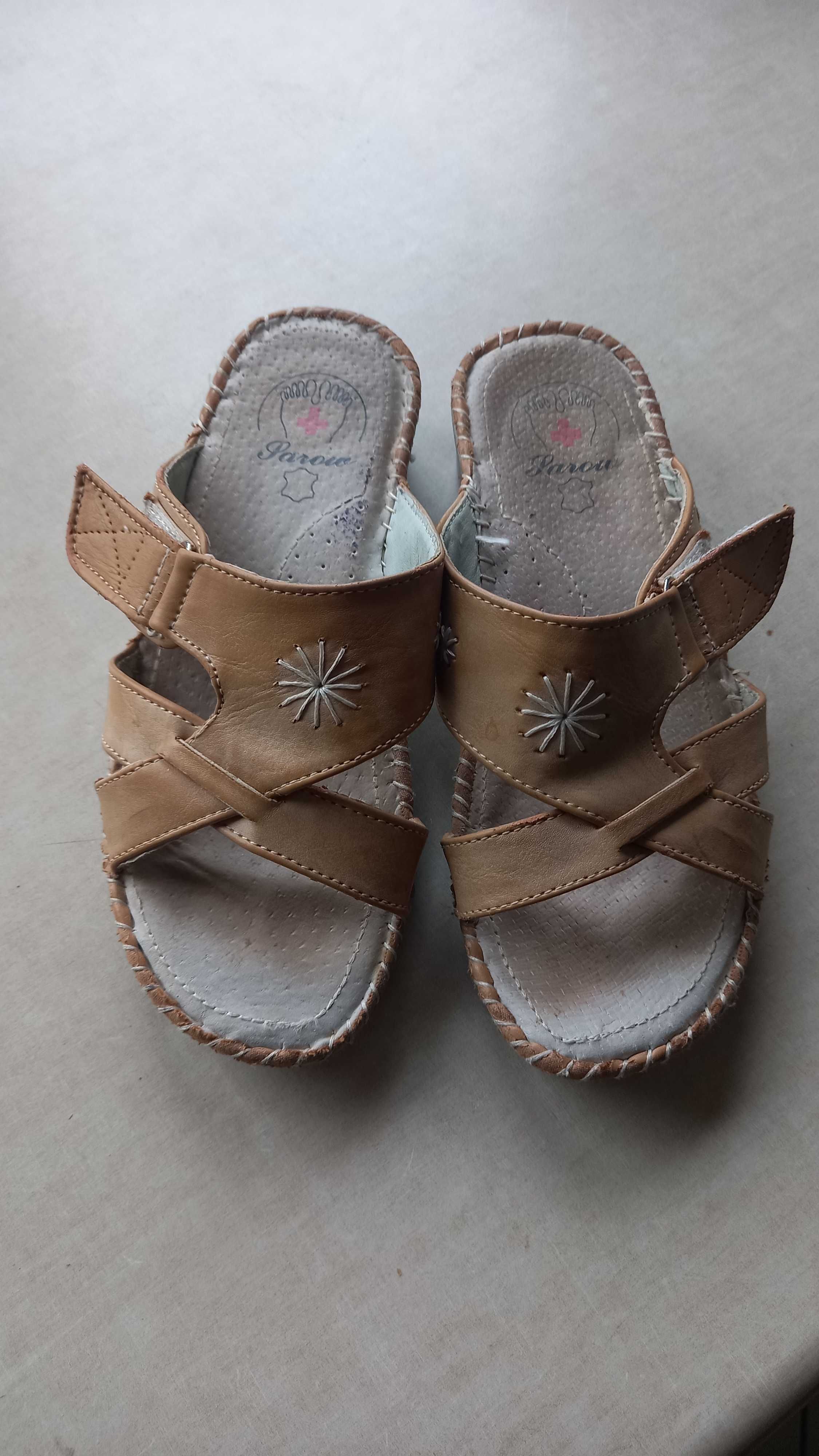 Klapki damskie Parow skórzane r.37 w.23,5cm