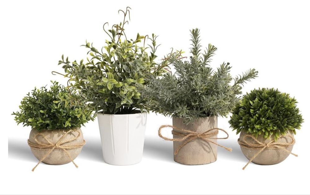 Sztuczne rosliny 4 szt w doniczkach