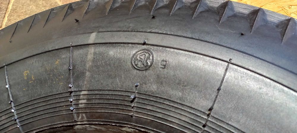 Шина до а/м ЧАЙКА ГАЗ-13. Оригiнал, СРСР(СССР).