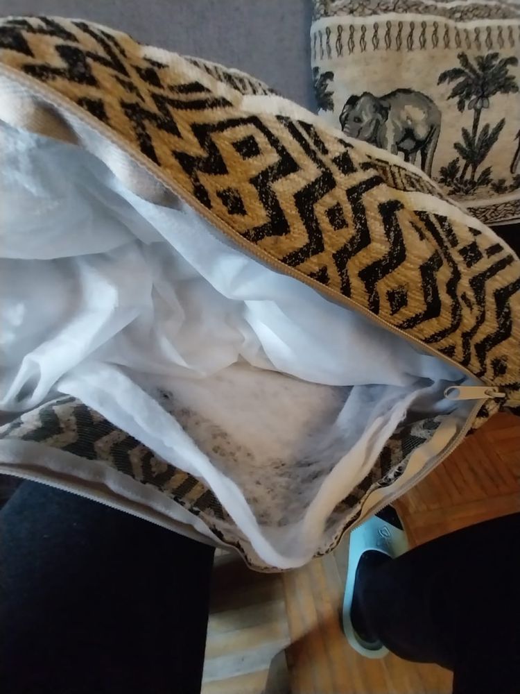 Zestaw 2 poduszek w stylu etno / boho z motywem słoni – 65×55 cm