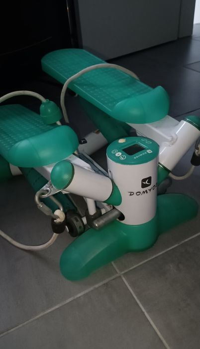 Stepper Domyos com Contador Digital – Excelente Estado!