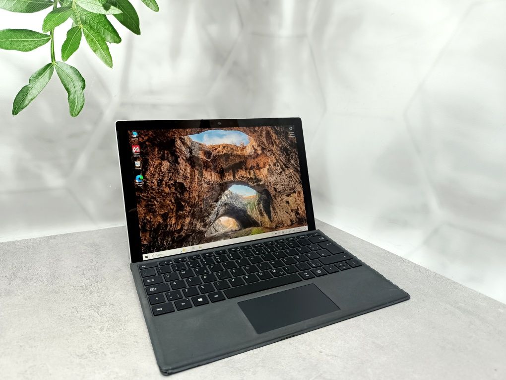 Сенсорний Microsoft Surface Pro 7/i5-1035G4/8/128/12.3"/3K/2736x1824