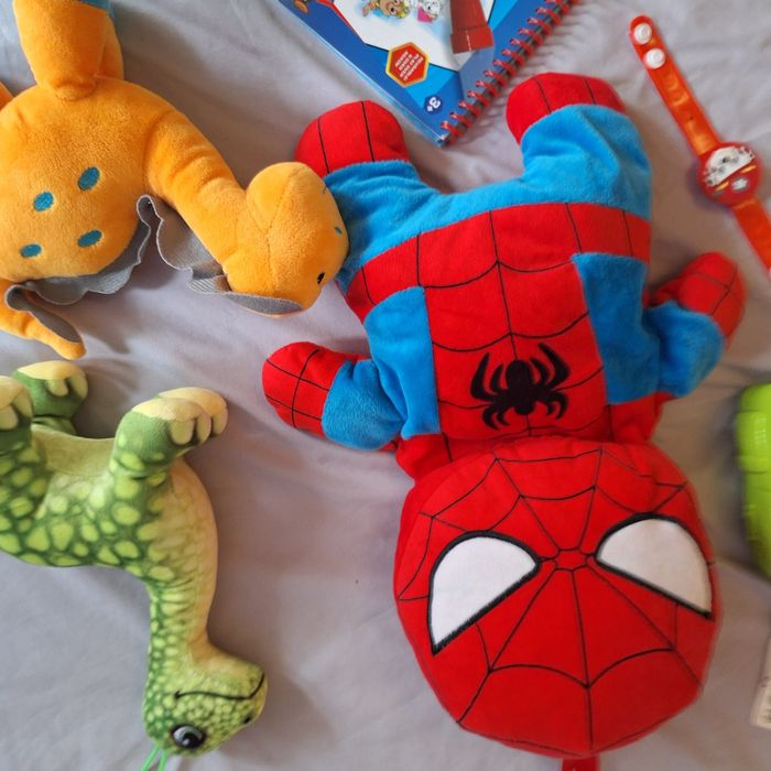 Dinozaur spiderman narzędzia