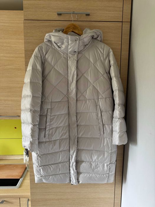 Жіноче пальто з утепленням пух перо перлинного кольору Marella