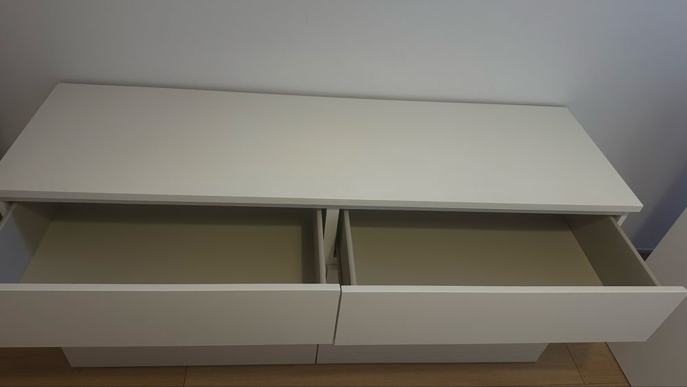 Cómoda Malm Ikea
