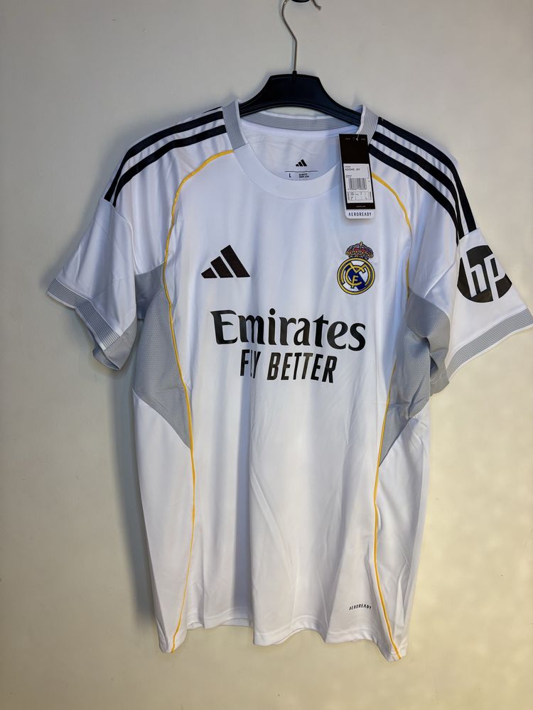 Camisola Real Madrid Nova com etiquetas
