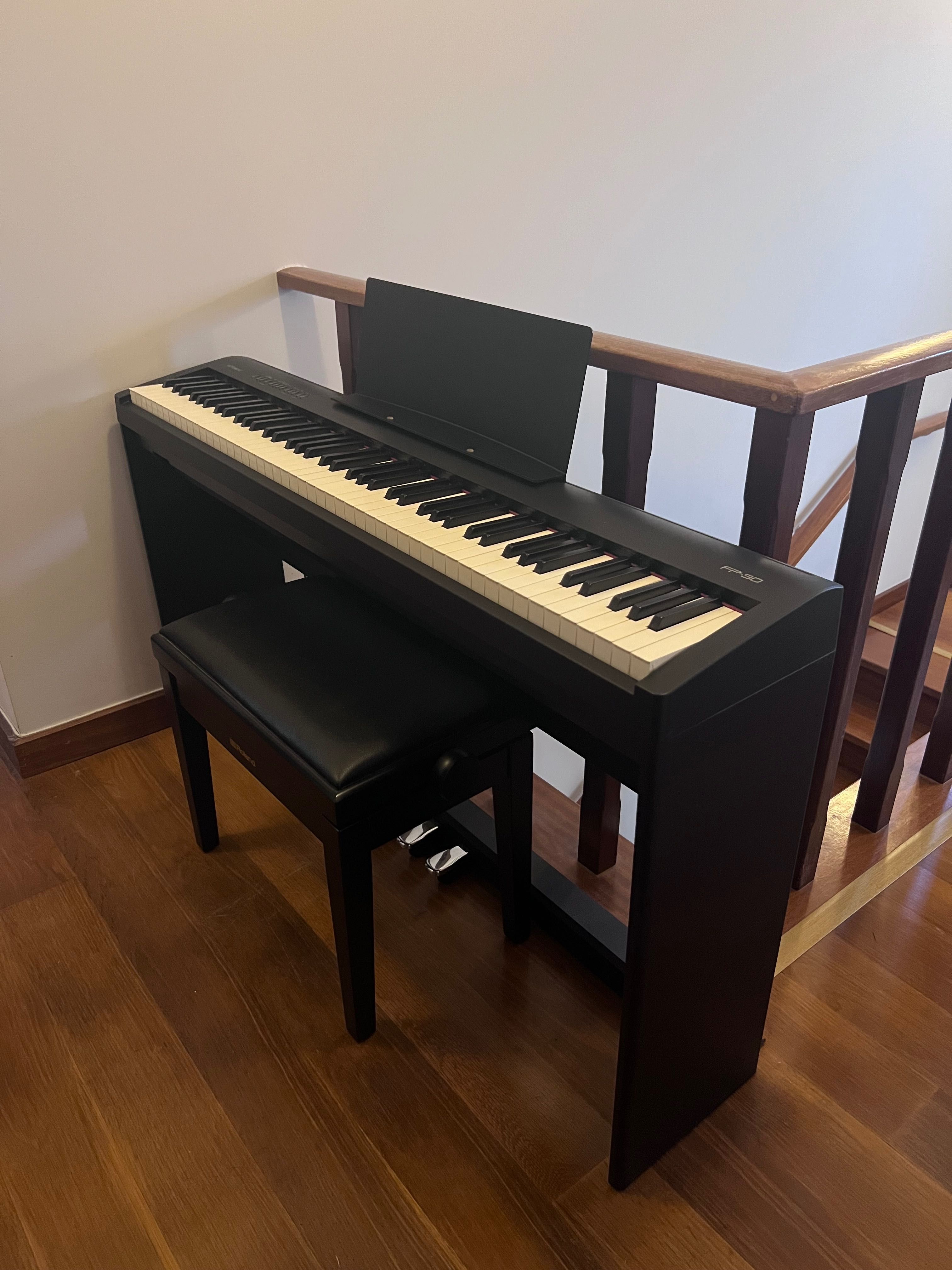 Piano Roland FP-30