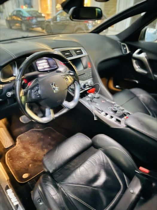 Citroen DS5 2.0 HDI Hibrido com estofos em pele