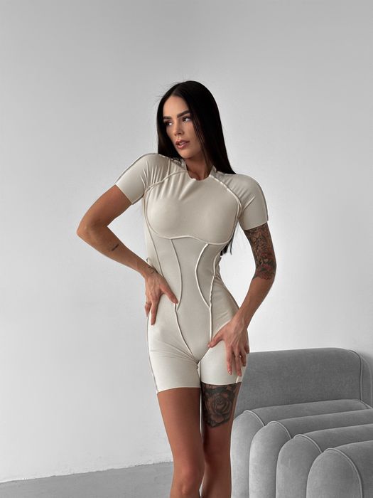 РОЗПРОДАЖ! Комбінезон зі швами