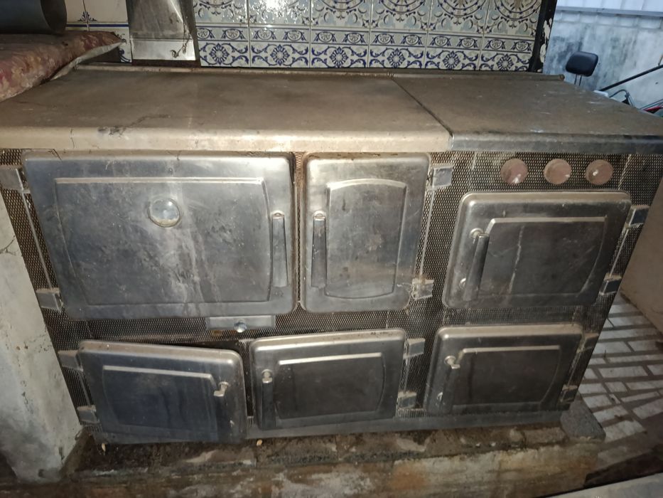 Vendo fogão a lenha e gaz