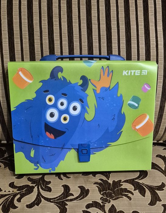 Папка-портфель Kite Jolliers K19-209.