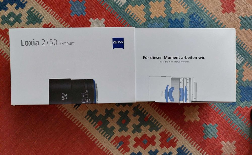 Lente ZEISS Loxia 50mm f/2 Planar T* para Sony FE + Filtro UV Zeiss