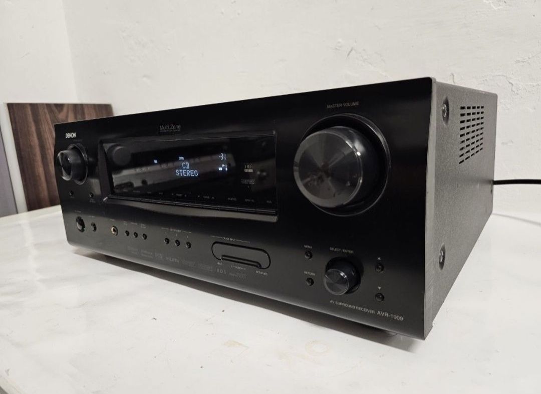 Amplituner Denon AVR-1909, 7 x 120 W.