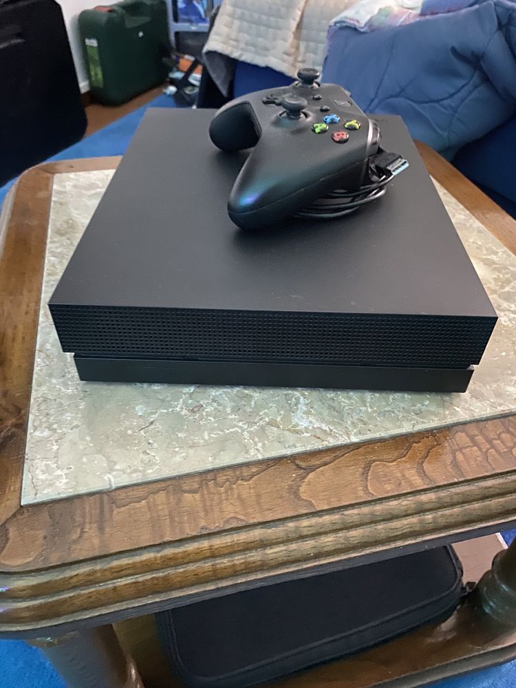 Vendo Xbox Zone X 1Tb