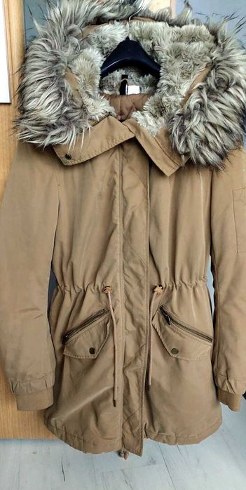 Beżowa zimowa parka H&M kurtka z futrzanym kapturem M, L, 40