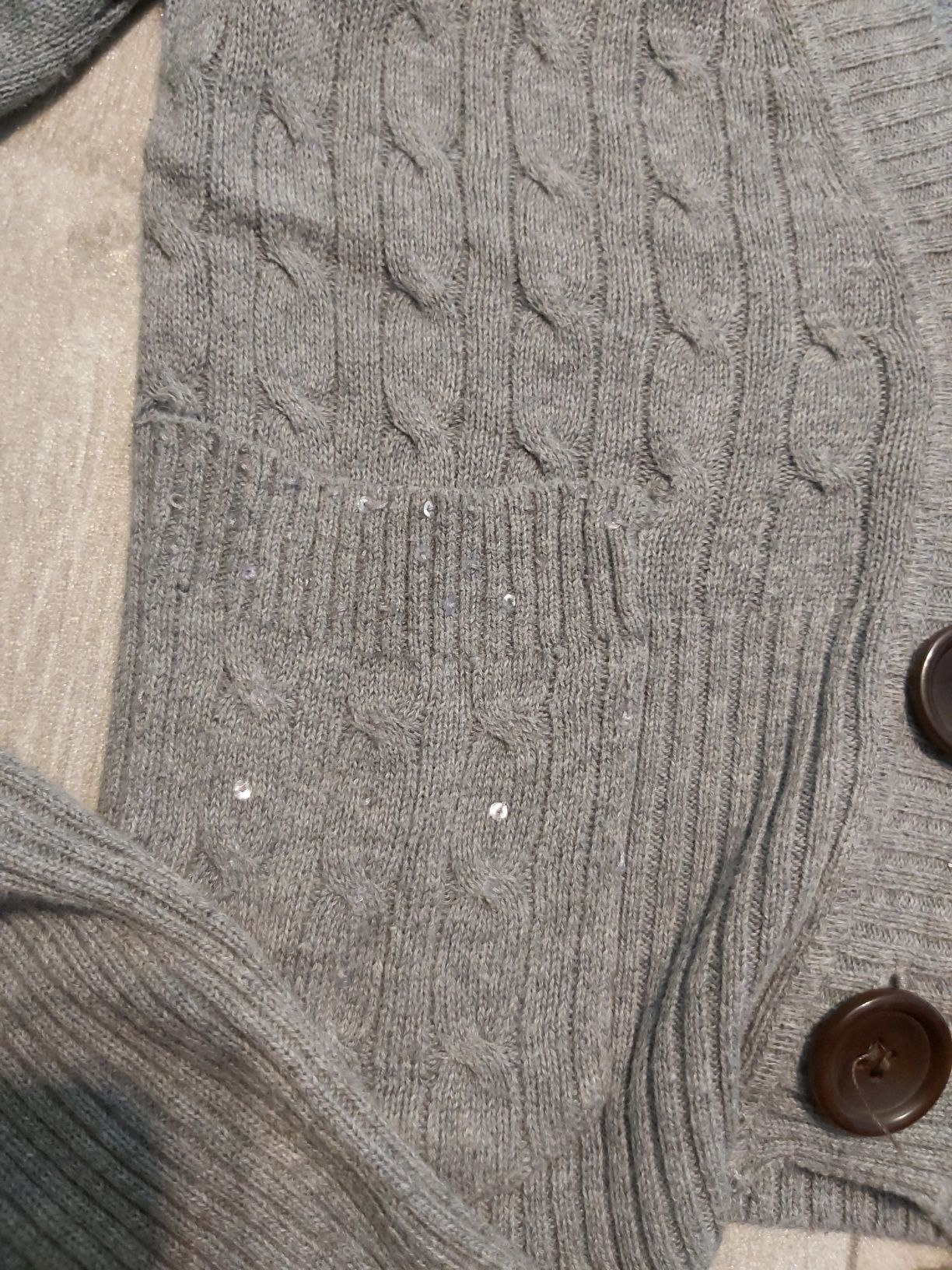 Sweter Abercrombie and Fitch rozm. S cekiny