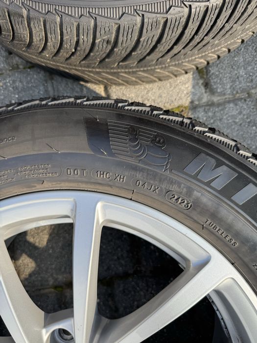 Sprzedam koła zimowe audi a6 c8 255/60 R17