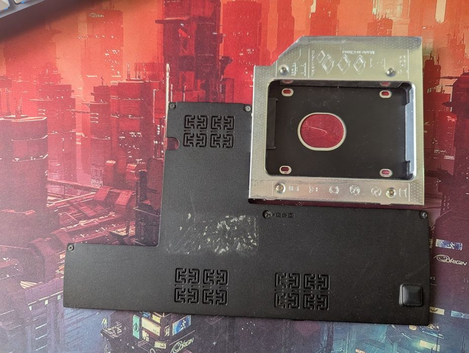 Запчасти Lenovo B560