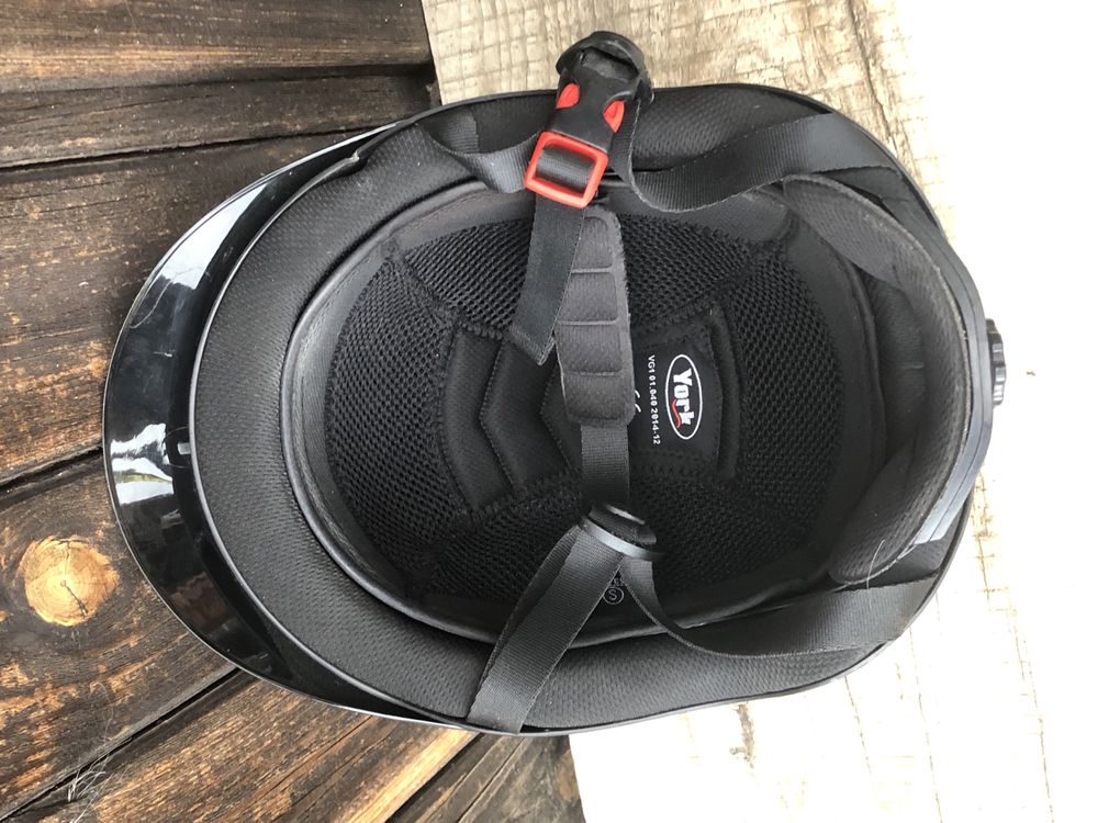Kask York czarny