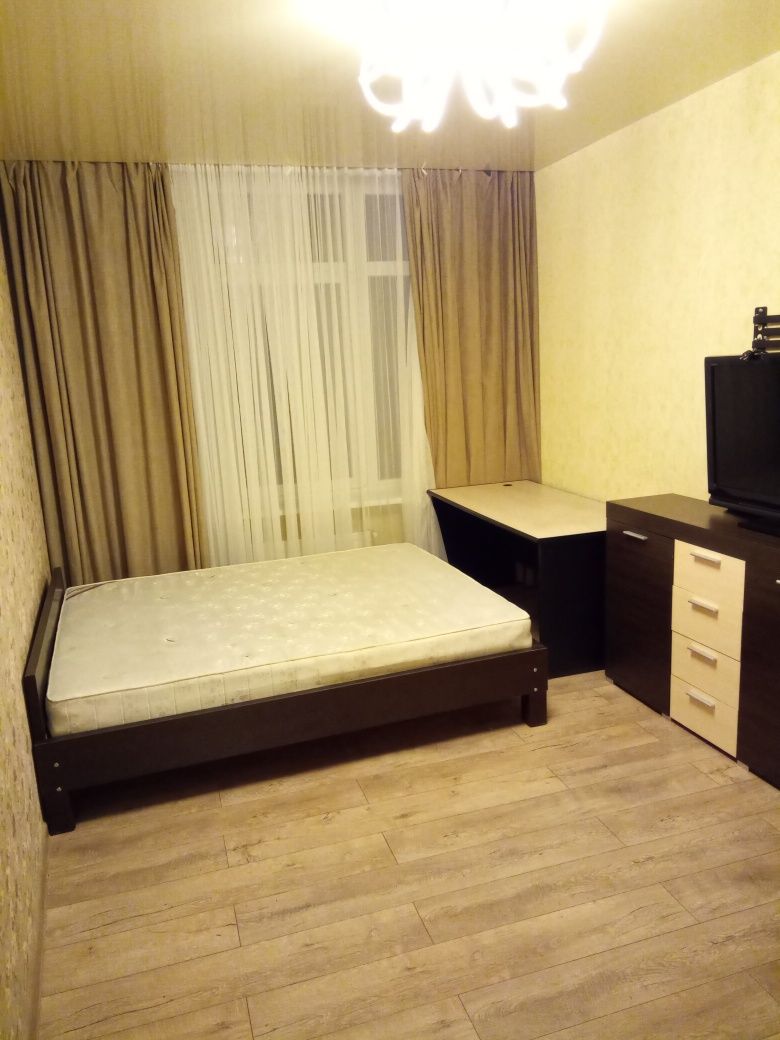 Сдается уютная 1 квартира 43 Жемчужина в Аркадии Каманина есть кровать