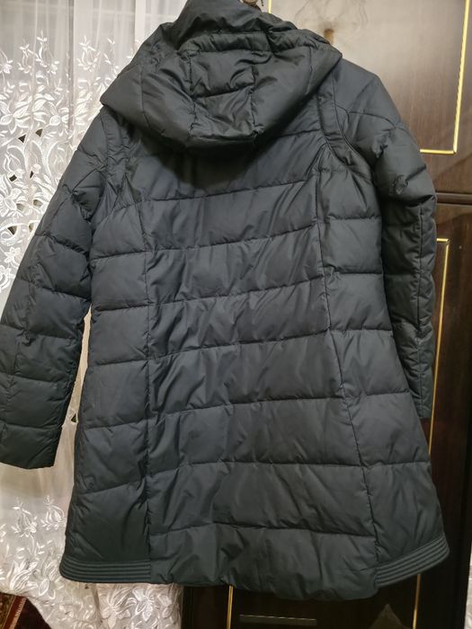 Зимова пухова куртка пальто