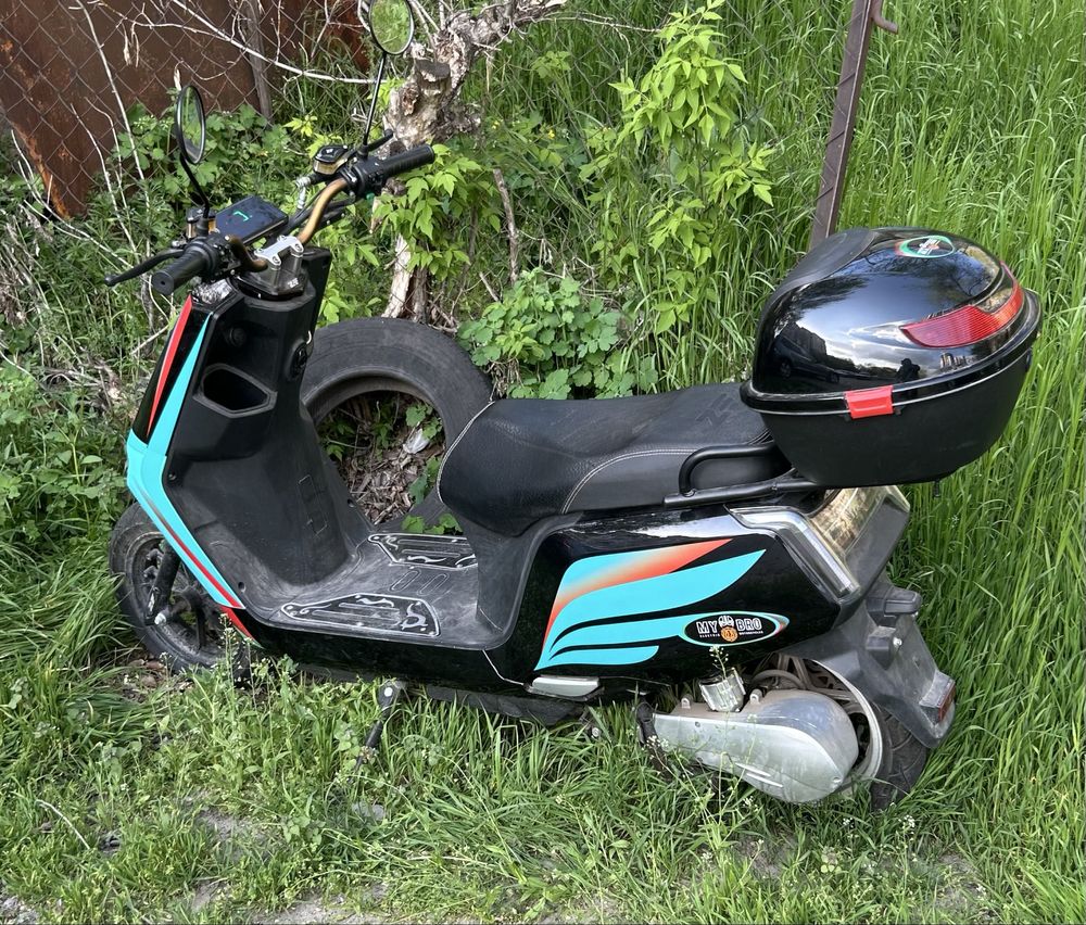 Электроскутер Mybro Niu Pro 2500