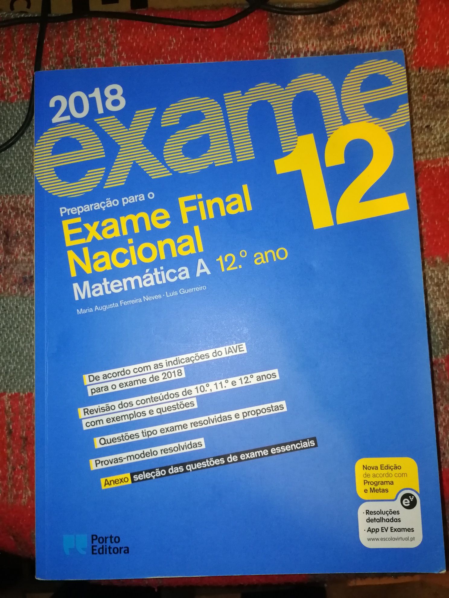 Livro preparação para exame nacional de Matemática A 2018