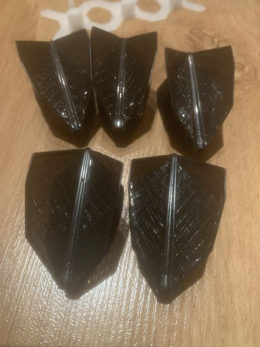 Zestaw Cosmo PRO flights piórka i szafty dart